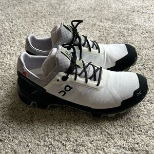 On Cloud Venture Women's Shoes